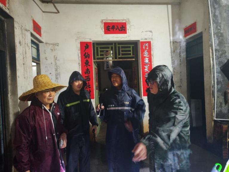 极速飞艇
委副书记、县长刘剑率队高效处置2.png