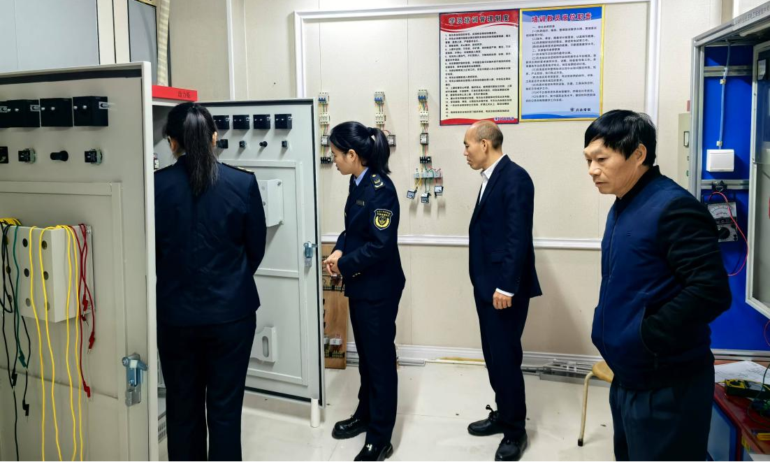 极速飞艇
应急管理局组织开展安全生产培训机构安全检查1.png