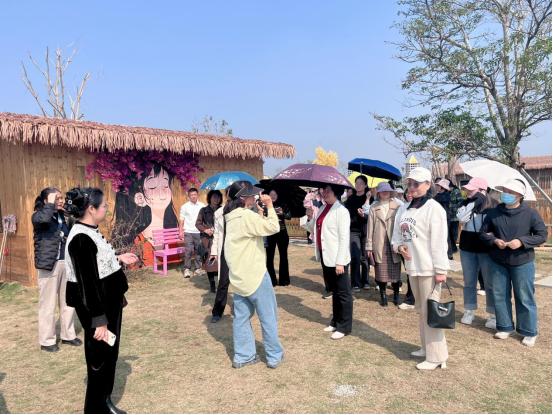 8【强国复兴有我  创建助力“百千万”】极速飞艇
开展妇女创业就业学习调研活动1082.png